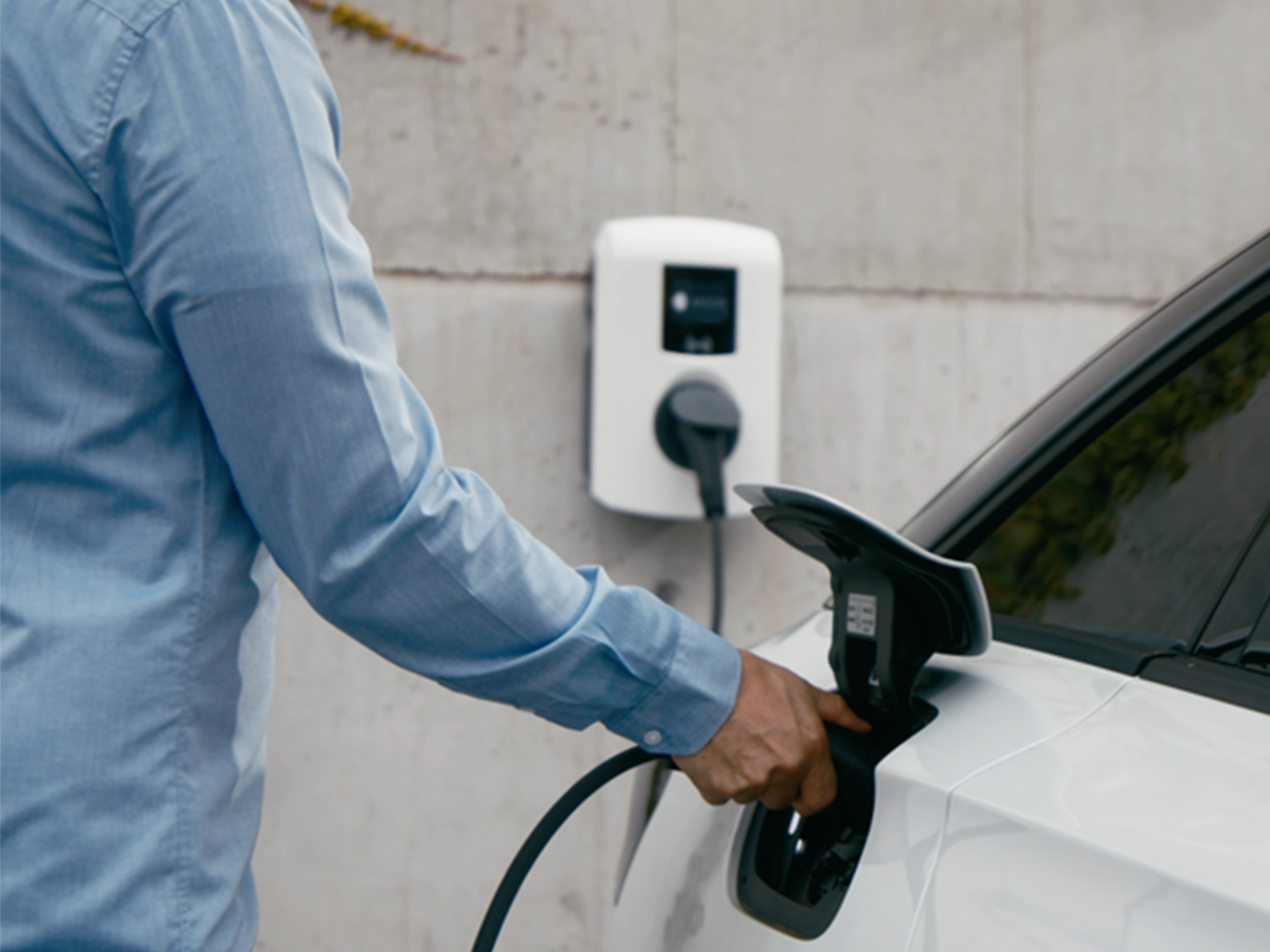 Tap valve is plugged into car